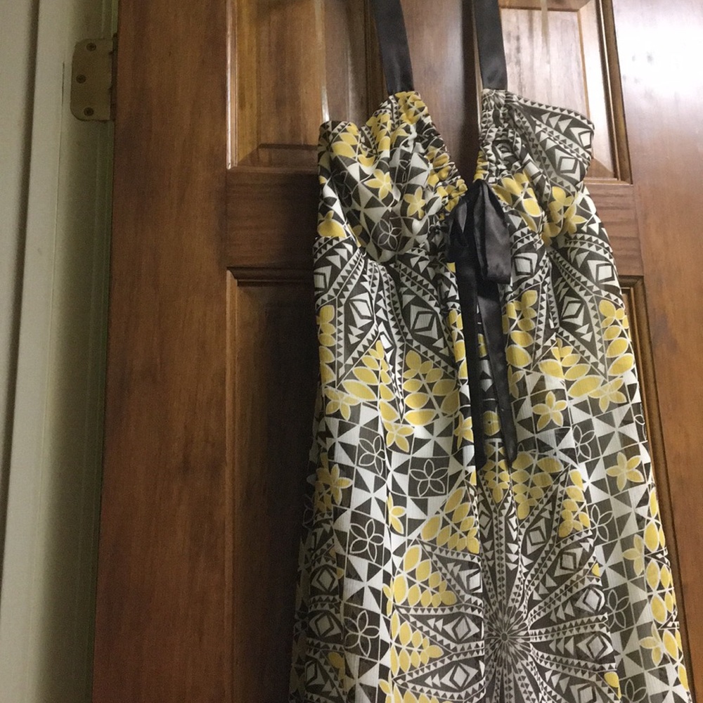 Formal Dress - Picture 4 of 4